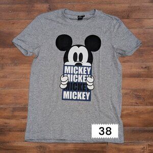 Women's Disney Minnie Mouse GREY Graphic T-Shirt - Cheerful & Playful Tee